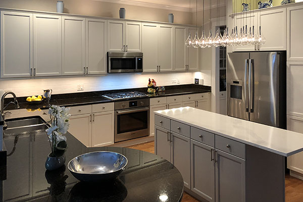 Will Your Home S Dated Kitchen Lose Its Sizzle At Resale Time